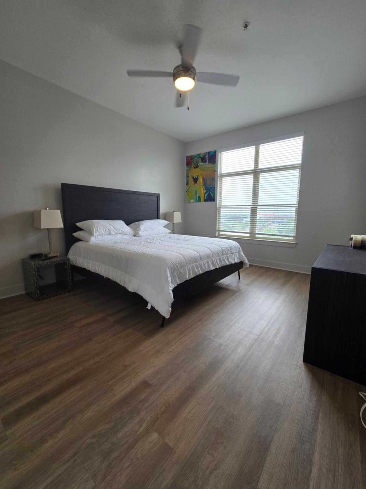 2Bdrm/2 King Beds/1Air Mattress Apartment Dallas Luaran gambar