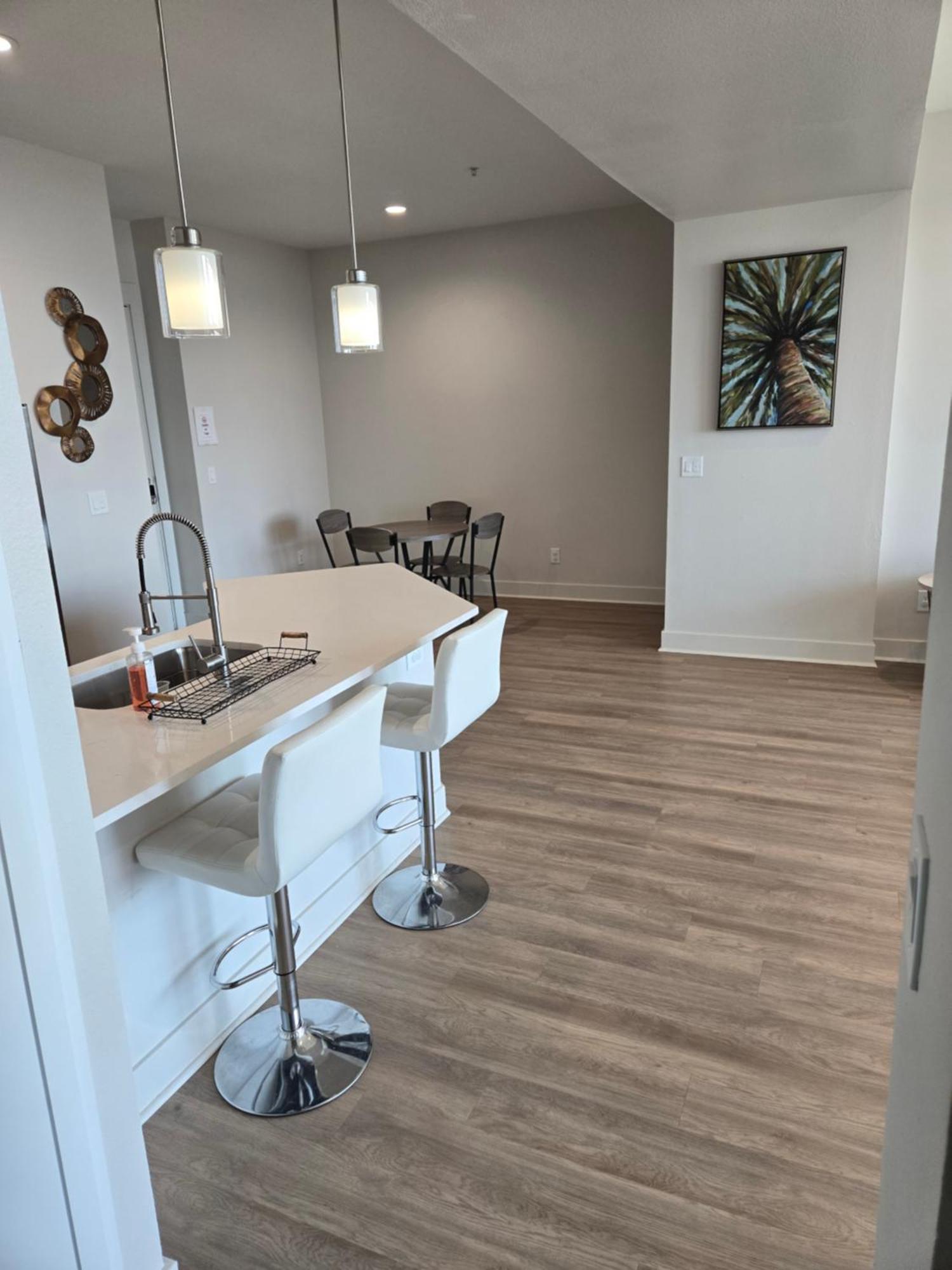 2Bdrm/2 King Beds/1Air Mattress Apartment Dallas Luaran gambar